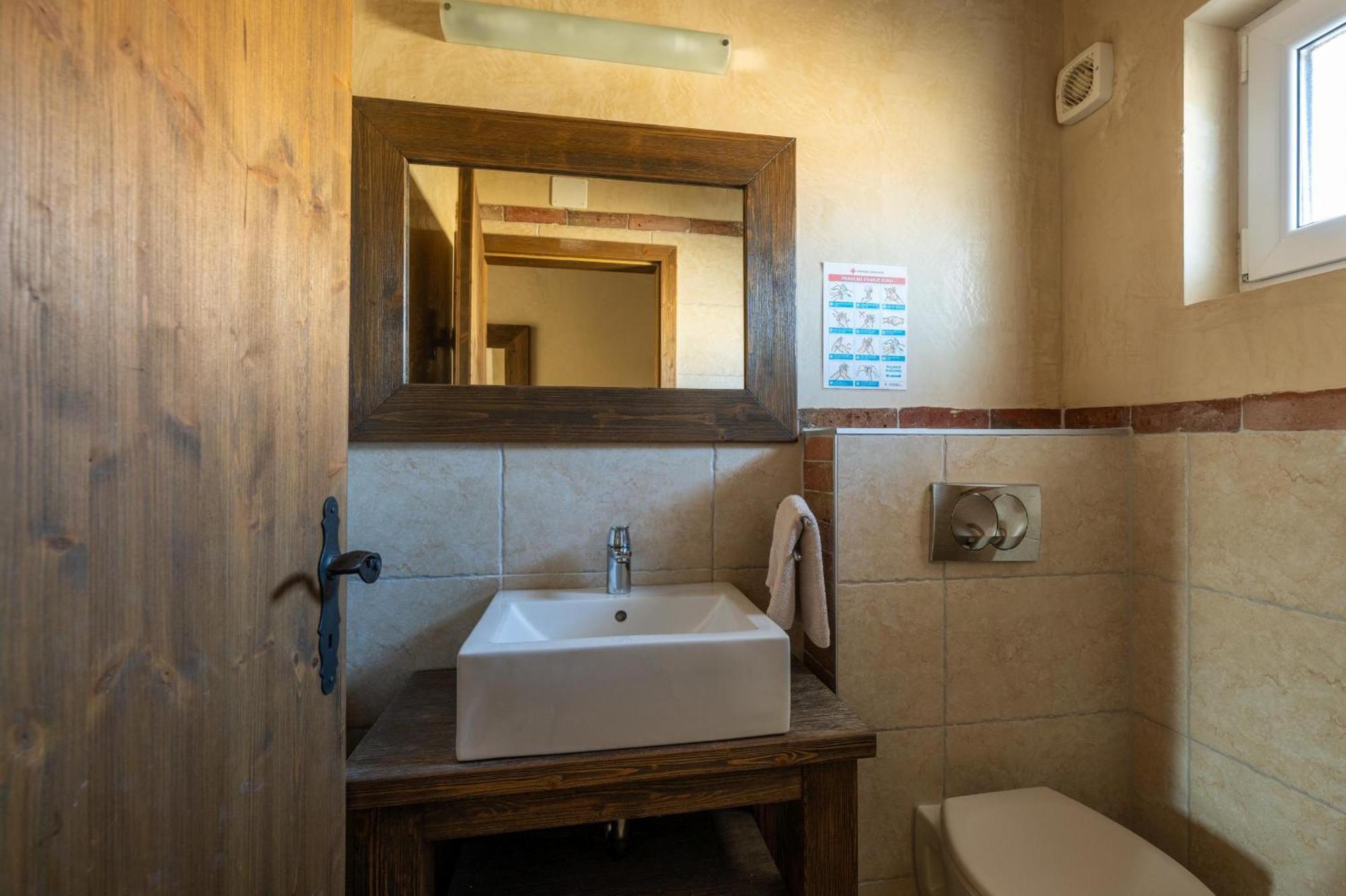 Villa Castagna Near The Sea With Private Pool And Sauna Premantura Kültér fotó