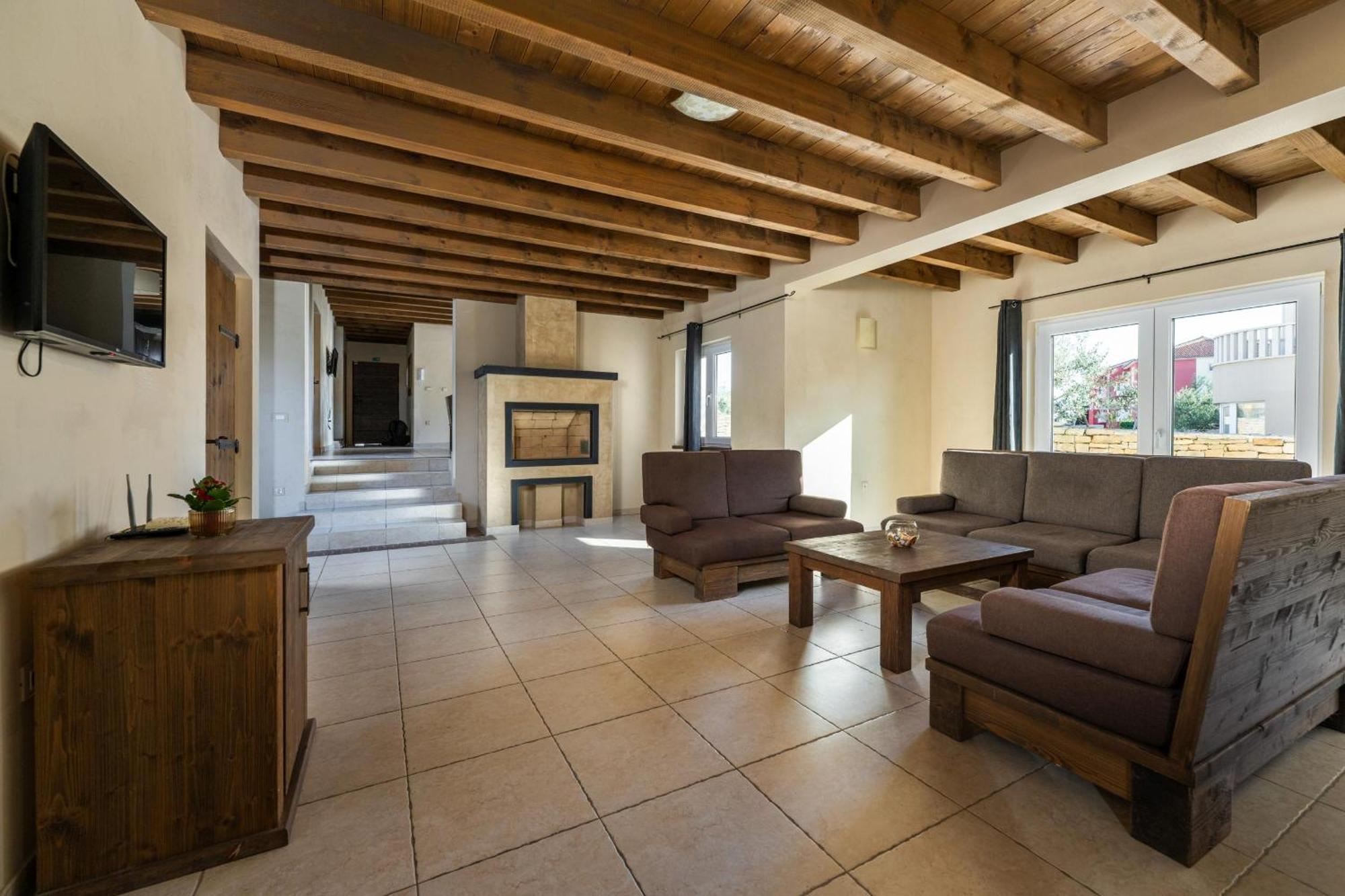 Villa Castagna Near The Sea With Private Pool And Sauna Premantura Kültér fotó