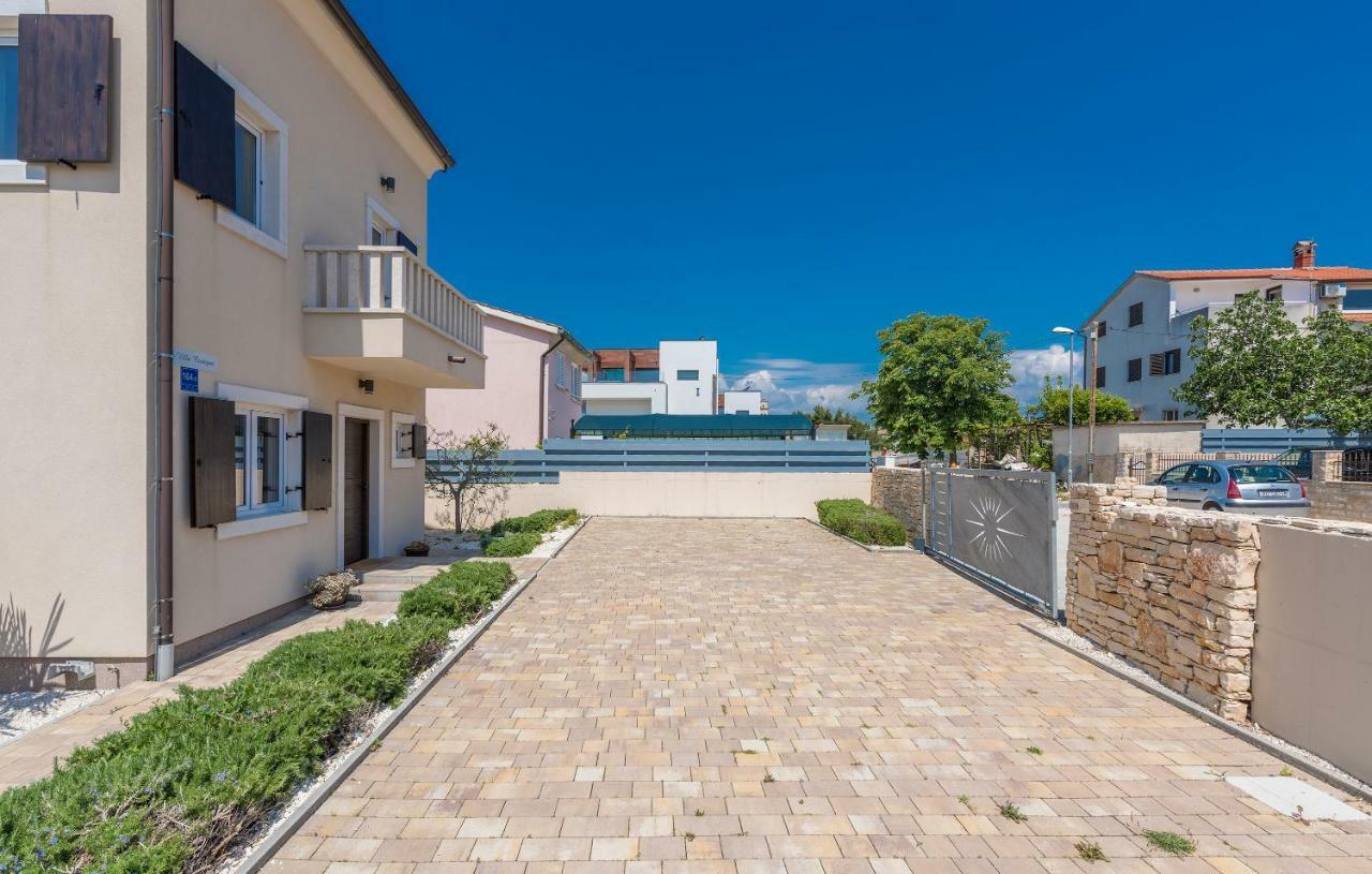Villa Castagna Near The Sea With Private Pool And Sauna Premantura Kültér fotó